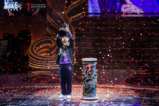 Mike获得劫杯单排冠军,丁磊邀请冠军团队杭州吃火锅-第3张图片 Mike获得劫杯单排冠军,丁磊邀请冠军团队杭州吃火锅-第3张图片