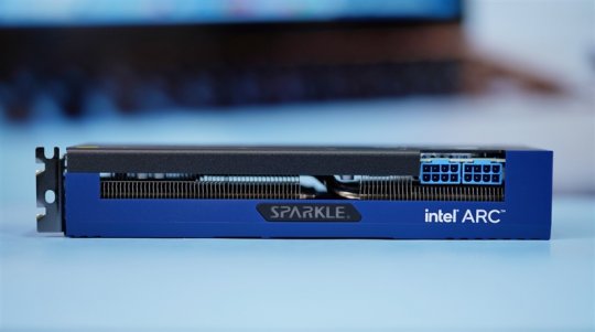 撼与Intel Arc A750 Orc OC评测:性能媲美RTX 3060的优质显卡-第7张图片 撼与Intel Arc A750 Orc OC评测:性能媲美RTX 3060的优质显卡-第7张图片