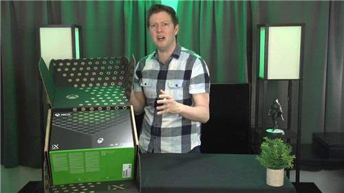 微软解禁Xbox Series X/S主机开箱视频-第1张图片