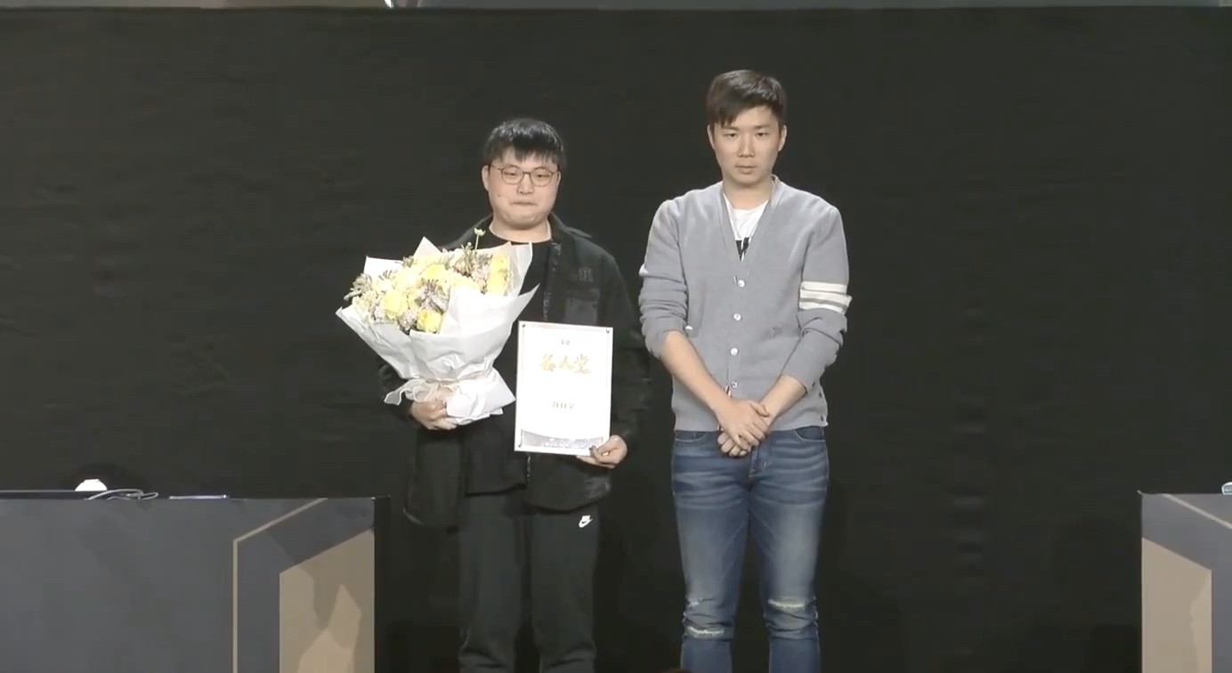 RNG名人堂正式公布 Uzi成功入驻名人堂-第2张图片