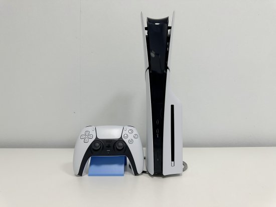 PS5轻薄版主机评测：减重又变小，易用性更好！-第2张图片