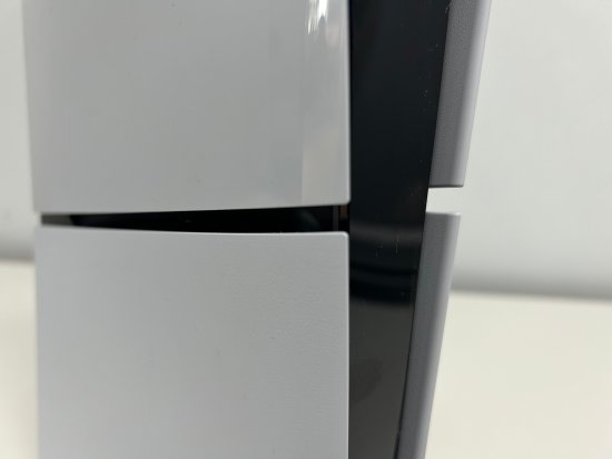 PS5轻薄版主机评测：减重又变小，易用性更好！-第3张图片
