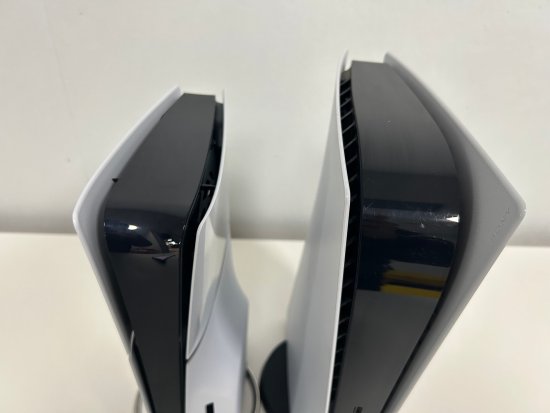 PS5轻薄版主机评测：减重又变小，易用性更好！-第4张图片
