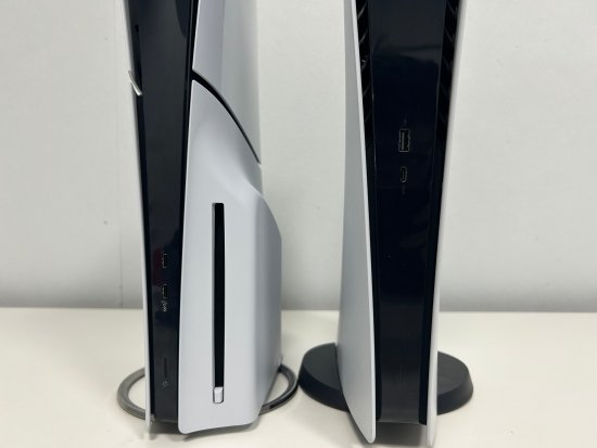 PS5轻薄版主机评测：减重又变小，易用性更好！-第7张图片