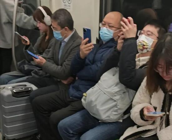 我国网民规模已达到10.92亿人 互联网普及率达77.5%-第2张图片