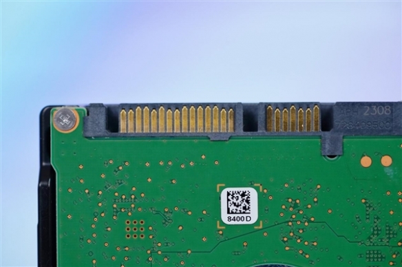 全球首款24TB硬盘！希捷银河Exos X24 24TB图片出炉-第3张图片