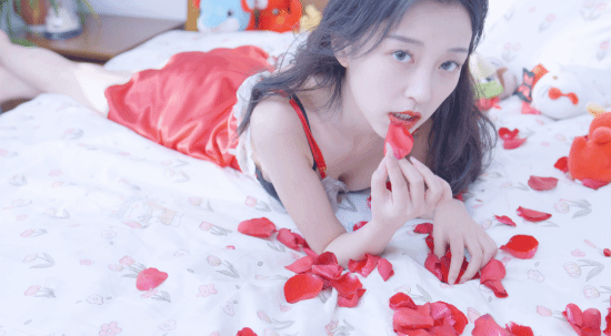 可以开后宫 真人影游《哎呦这么多美女呀》上架Epic-第6张图片
