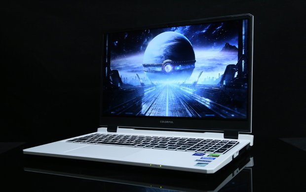 白色高调科幻风格炫彩隐星P15 2024游戏本评测:i7+4060售价5999元。-第2张图片