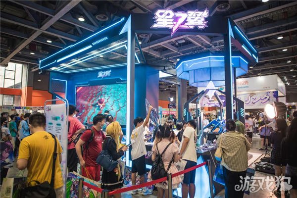 《星之翼》今天正式上线，战斗在今天打响。-第5张图片