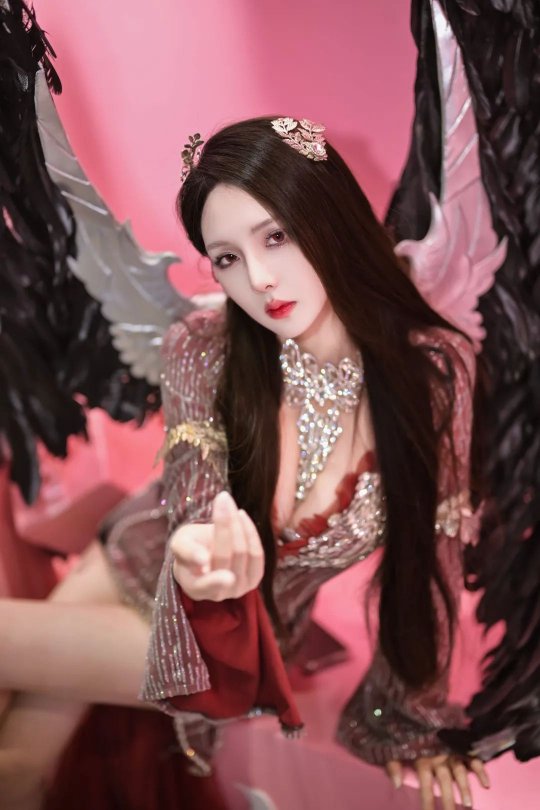 《永恒之塔》周年庆晚会遇上广州萤火虫展，点亮精彩庆典。-第13张图片