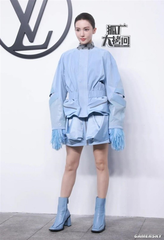 刘亦菲出席LV大秀 网友：最多一米五 裙子好像钢丝球-第7张图片