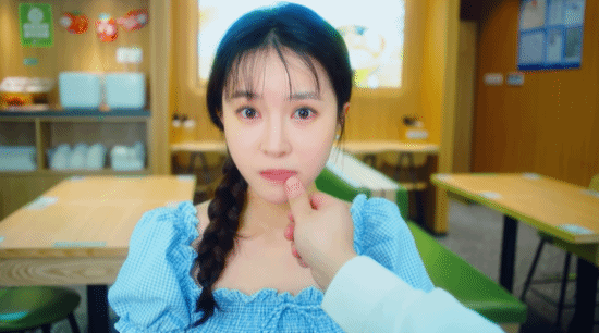 AI美女在线语音聊天！《美女 应接不暇》Steam上架-第6张图片