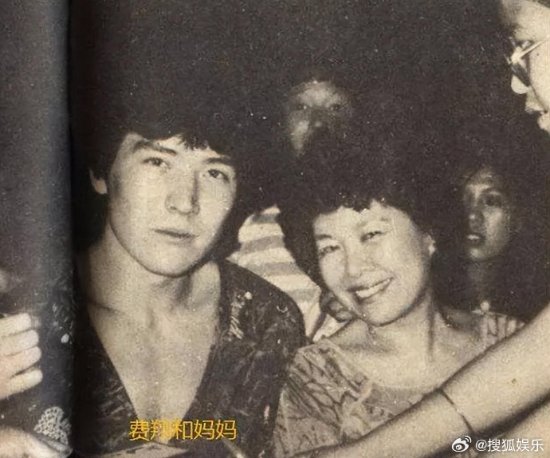 费翔母亲离世：曾遗憾母亲看不懂《封神》是他演的-第2张图片
