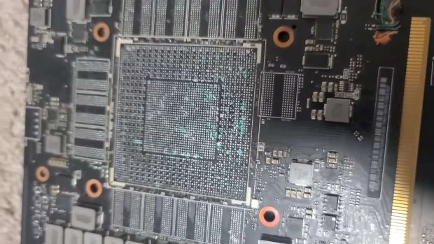 硬件资讯站第137期:大量RTX 4090显卡被焊接在AMD下一代RX 8000显卡上或已平放。-第2张图片